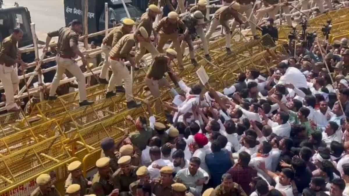 Protesting farmers in India suspend ‘Delhi Chalo’ march for two days Protesting farmers in India suspend ‘Delhi Chalo’ march for two days