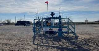 US natural gas producers struggle amid record supplies and plummeting prices