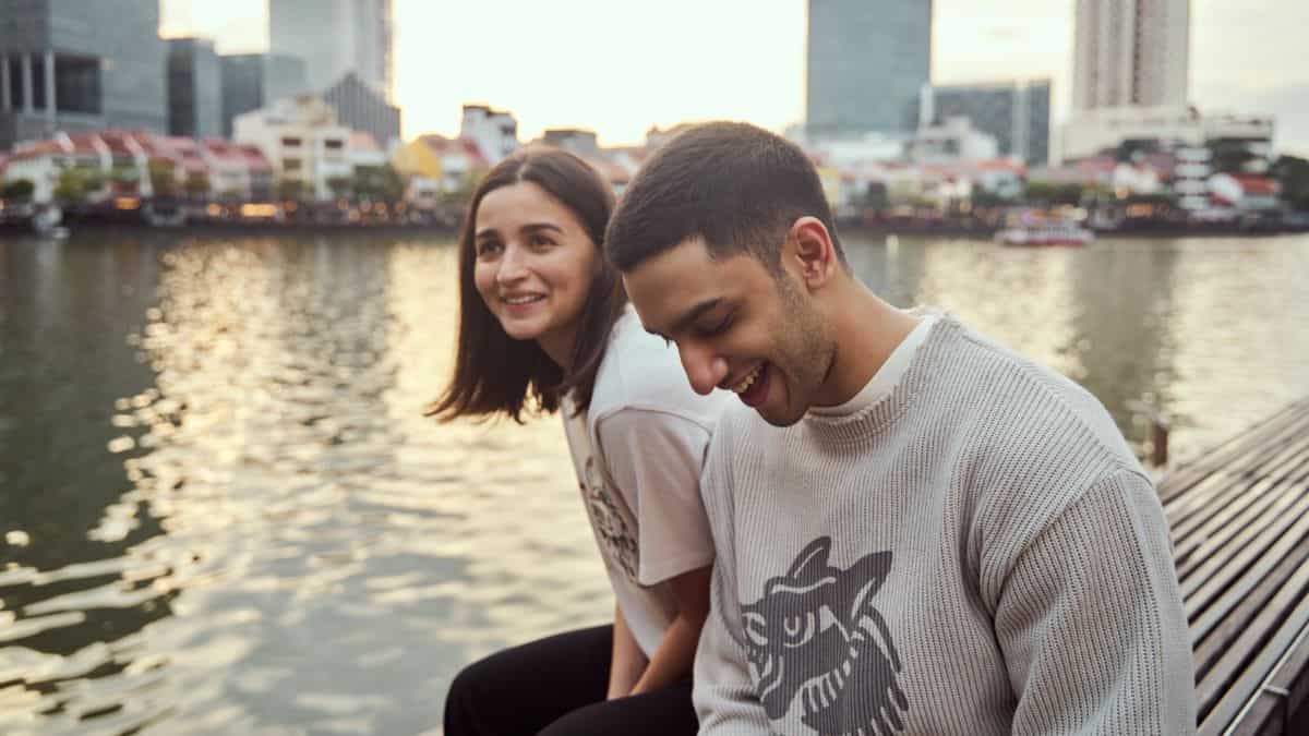 Alia Bhatt wraps up shoot for Jigra, shares cute photos with co-actor Vedang Raina Alia Bhatt wraps up shoot for Jigra, shares cute photos with co-actor Vedang Raina