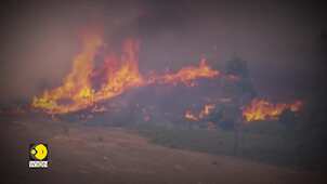 Several Australian towns threatened by massive bushfire