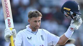 'Please tell us what’s wrong': Gavaskar slams Vaughan for comments on Joe Root surpassing Sachin Tendulkar