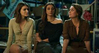 Crew Teaser: Kareena, Tabu and Kriti will take you on a rollercoaster flight