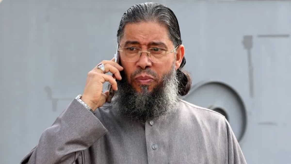 'Firmness is the rule': France deports Tunisian Imam over 'radical' remarks about French flag 'Firmness is the rule': France deports Tunisian Imam over 'radical' remarks about French flag