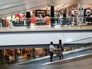 Central European shoppers remain cautious amid economic uncertainty despite inflation dip