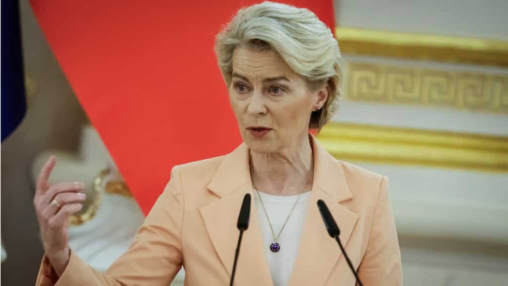Use frozen Russian profits for Ukrainian military, says EU's von der Leyen