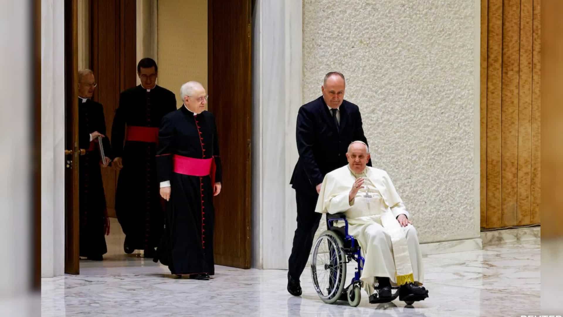 Pope Francis undergoes medical evaluation in Rome hospital amid lingering battle with flu Pope Francis undergoes medical evaluation in Rome hospital amid lingering battle with flu