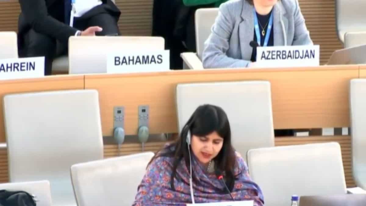 India calls Pakistan 'a country soaked in red' after latter rakes up J&K at UN India calls Pakistan 'a country soaked in red' after latter rakes up J&K at UN