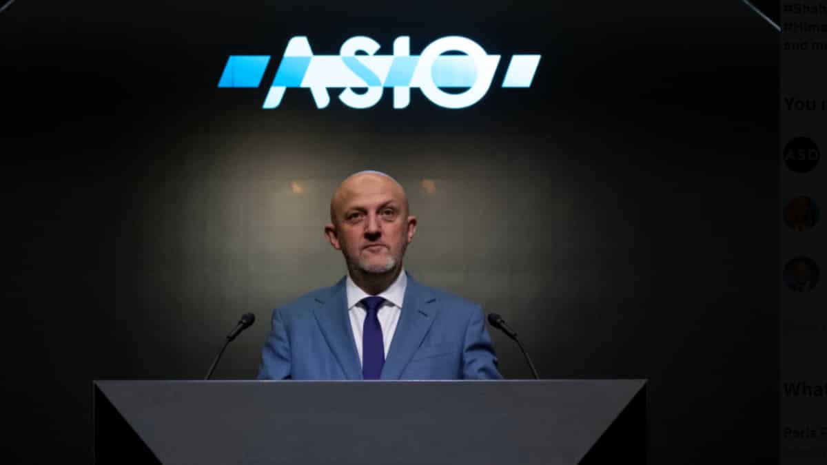 Australian intelligence chief says former politician sold out nation to foreign spy ring Australian intelligence chief says former politician sold out nation to foreign spy ring