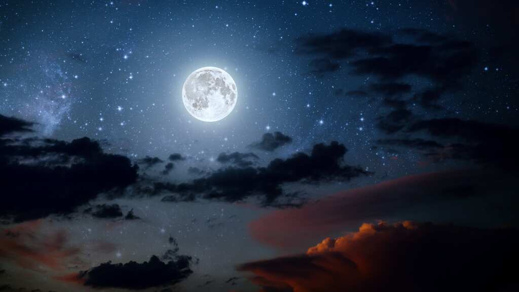 Here's why scientists want fibre optic cables on moon