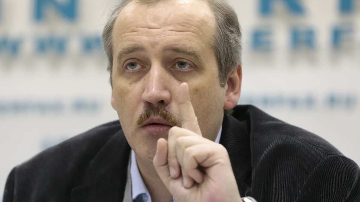 Editor of Russia's Novaya Gazeta newspaper detained, fined for ...