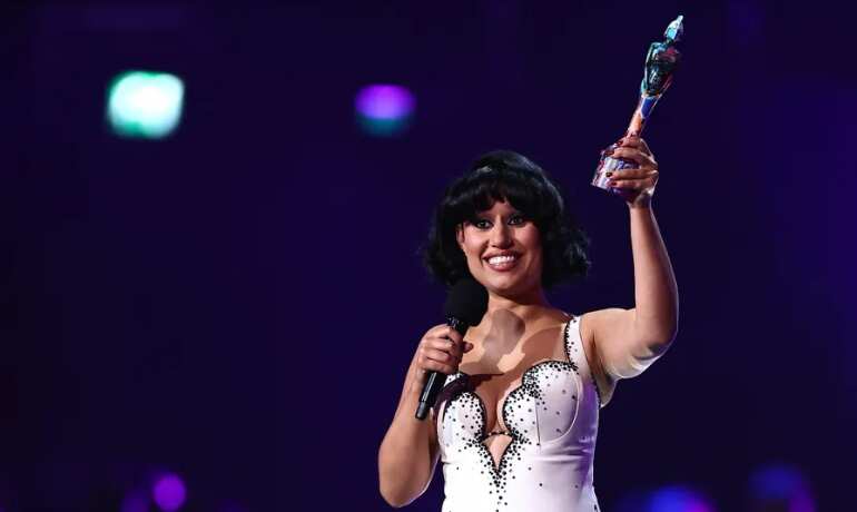 Brit Awards 2024 Full Winners List: Raye makes history with record six wins Brit Awards 2024 Full Winners List: Raye makes history with record six wins