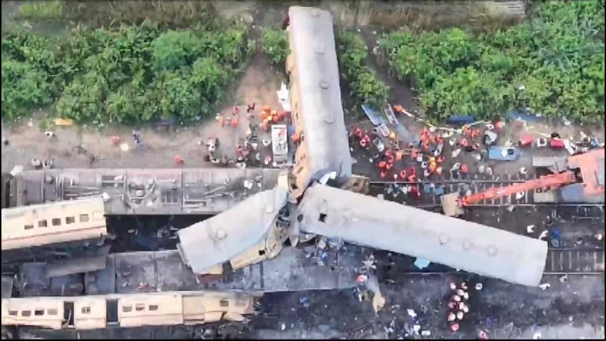 'Driver was distracted by cricket match': India's railway minister on 2023 Andhra train collision