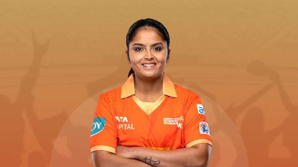 WPL 2024: Gujarat Giants' Sayali Satghare becomes first concussion sub of tournament during match vs DC