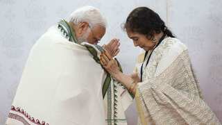 PM Narendra Modi meets Padma Vibhushan awardee Vyjayanthimala in Chennai