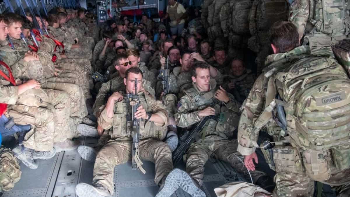 Five British soldiers arrested for alleged war crimes in Syria Five British soldiers arrested for alleged war crimes in Syria