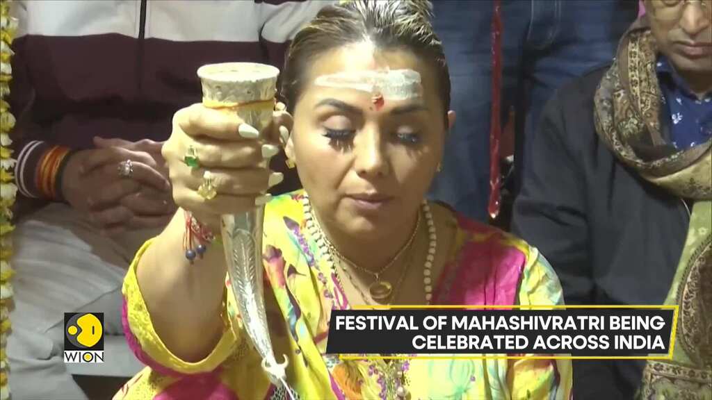 Mahashivratri: Devotees offer prayer to Lord Shiva; Day marks marriage of Lord Shiva & Parvati