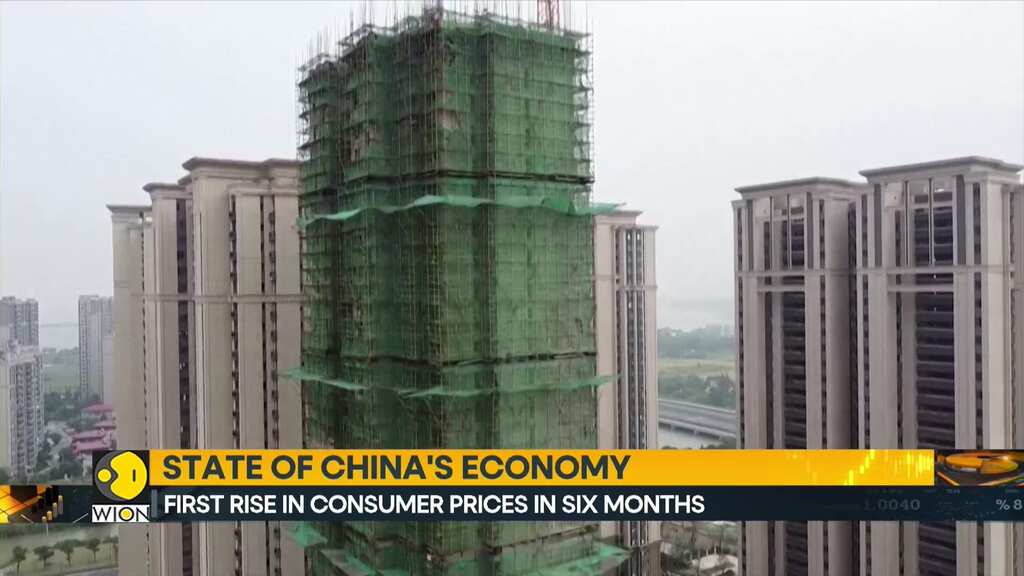 China: First rise in consumer prices in six months