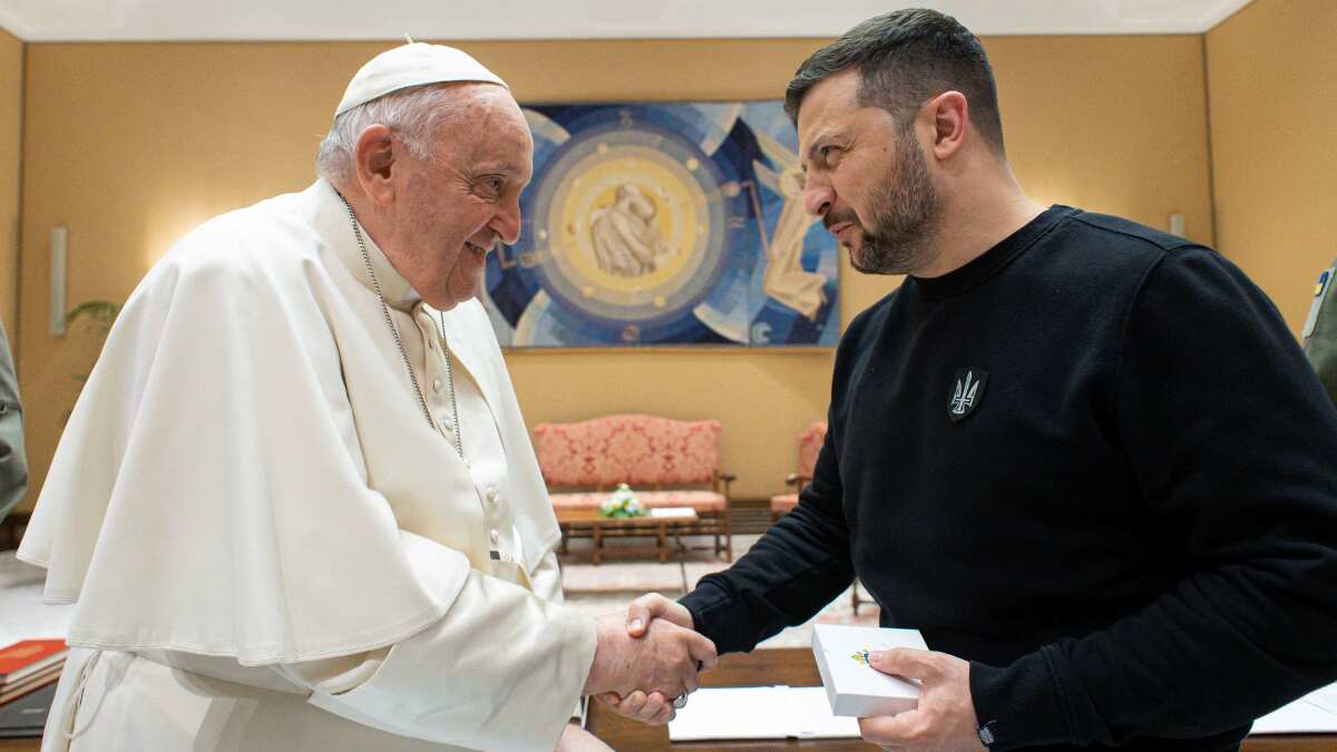 Pope encourages Ukraine to show ‘white flag’ courage in negotiations