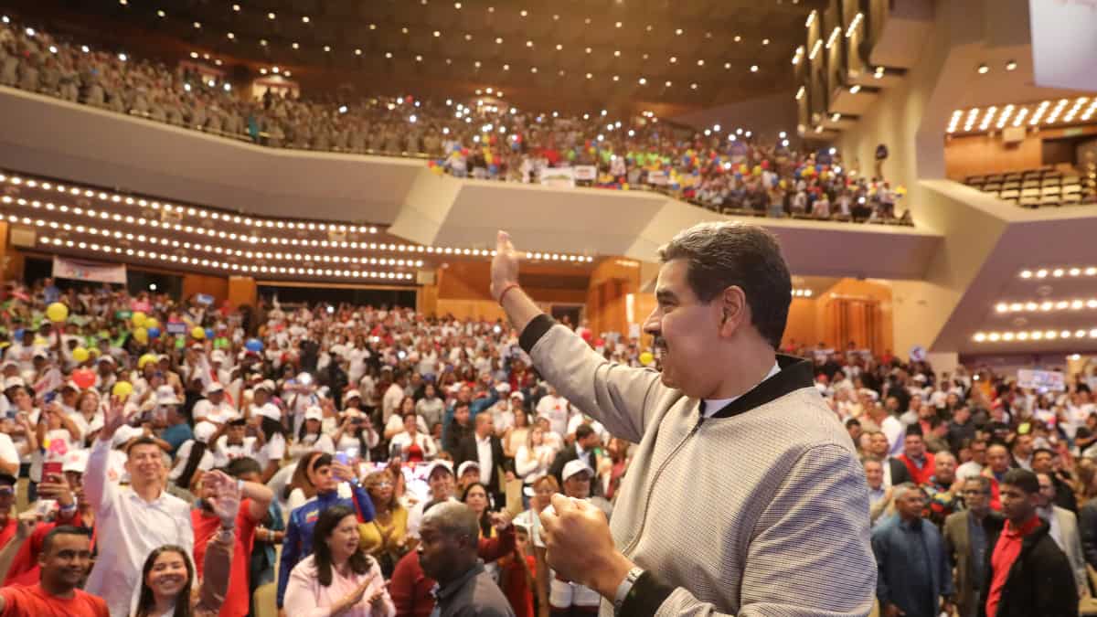 Venezuela's Maduro named as ruling party election candidate Venezuela's Maduro named as ruling party election candidate