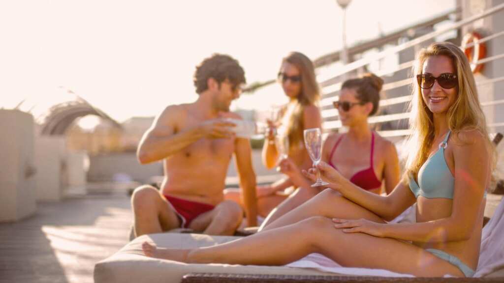 Miami beach spring breakers feel the squeeze as city tightens rules