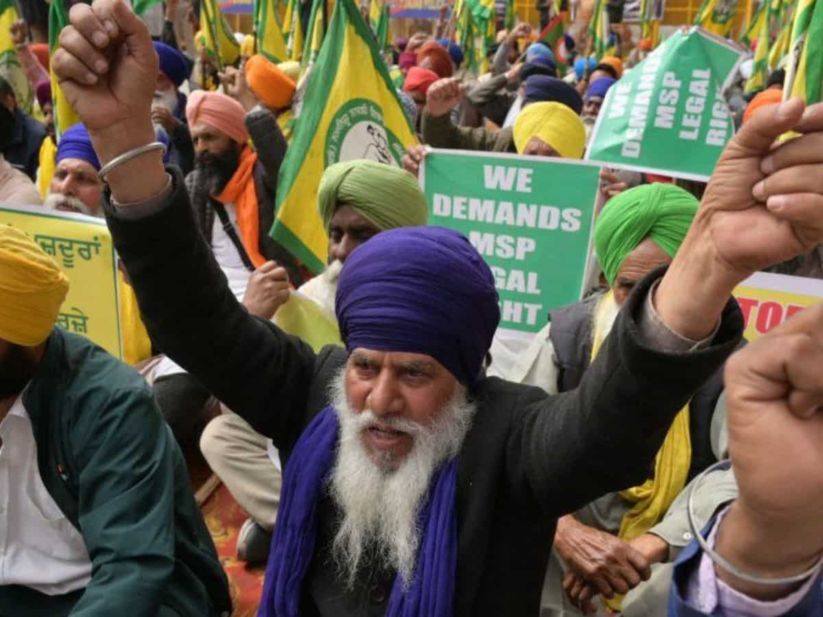 Farmers protest in Delhi: Farmers to gather at Ramlila Maidan to 'intensity the fight'; traffic jams likely