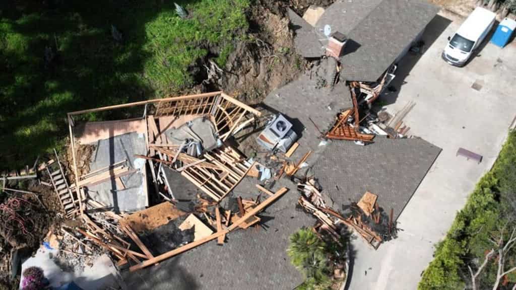 Watch | Landslide strikes wealthy Los Angeles neighbourhood, reduces house to rubble