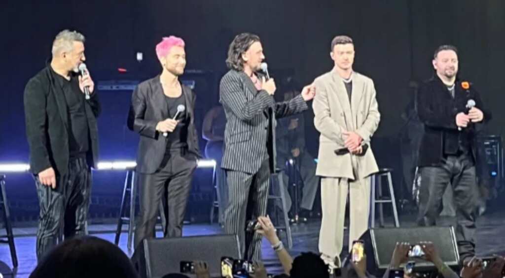 Crowd goes berserk as Justin Timberlake makes NSYNC reunion happen