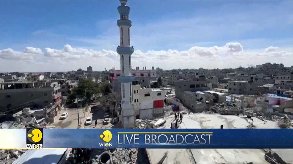 Gazans hold Ramadan prayers: People praying in tents, damaged mosques & streets | Israel war