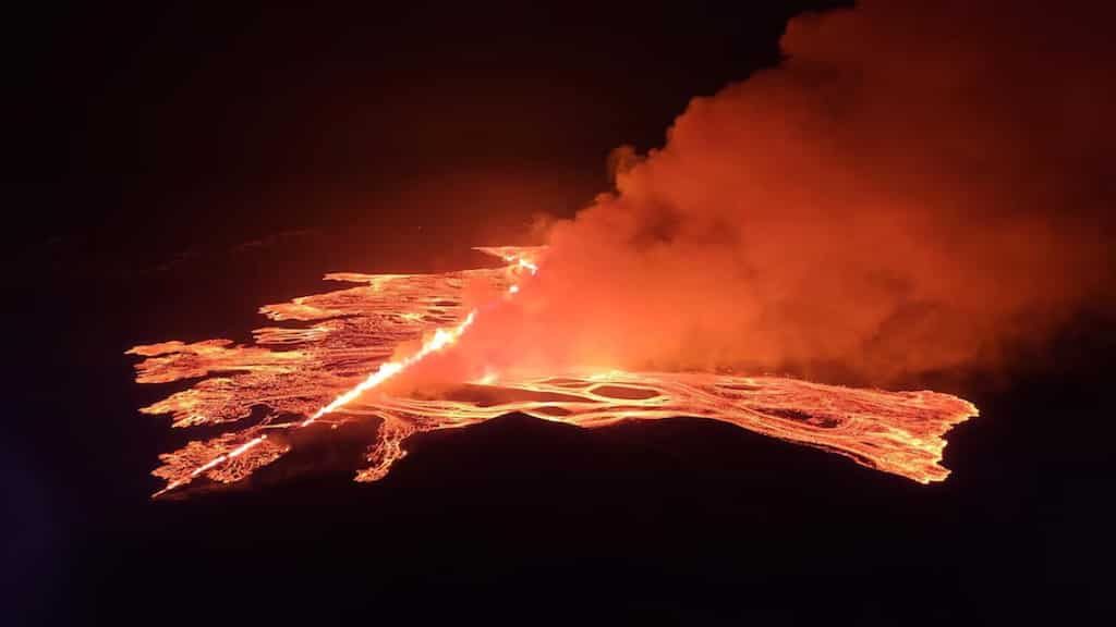 Video: Iceland volcano spews fountains of lava as massive eruption prompts state of emergency