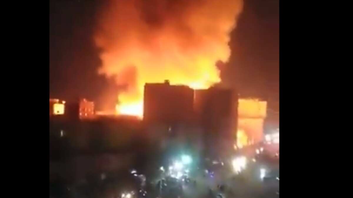 Massive fire breaks out at one of Egypt's oldest cinematography studios Massive fire breaks out at one of Egypt's oldest cinematography studios