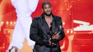 Usher makes special mention of women in his life during acceptance speech at NAACP Image Awards 2024