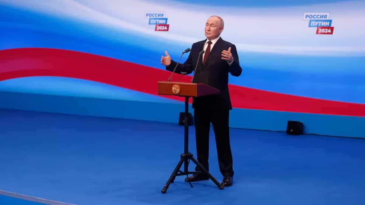 Putin makes World War-3 remark, reacts to Macron's Ukraine ceasefire proposal in victory speech: Top points