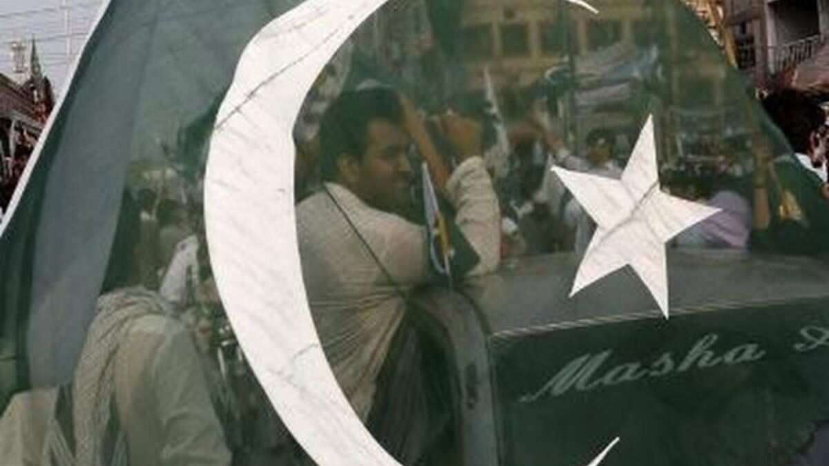 Human rights body in Pakistan condemns 'murders through duty' of Christian sanitary workers Human rights body in Pakistan condemns 'murders through duty' of Christian sanitary workers