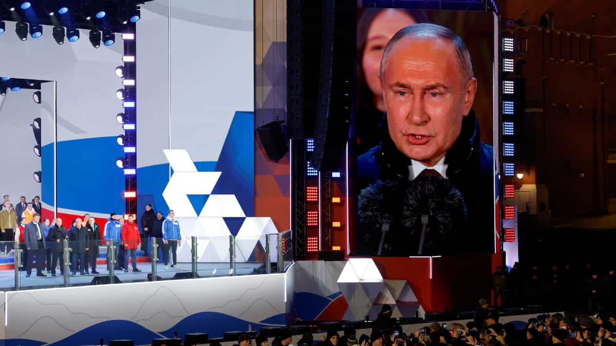 Putin calls Crimea part of 'New Russia', announces new rail line from Rostov-on-Don to Crimea Putin calls Crimea part of 'New Russia', announces new rail line from Rostov-on-Don to Crimea