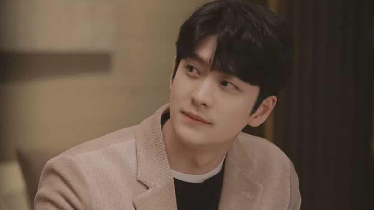 Extraordinary Attorney Woo's Kang Tae-oh completes military service; shares note for fan