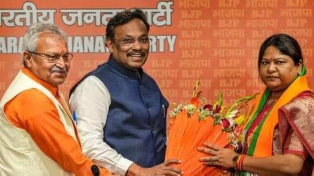 MLA Sita Soren, sister-in-law of ex-Jharkhand CM Hemant Soren, joins BJP