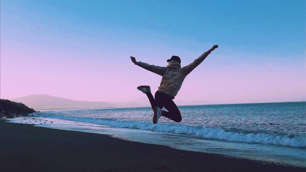 International Day of Happiness 2024: Wishes, Quotes, WhatsApp and Facebook status to share with loved ones