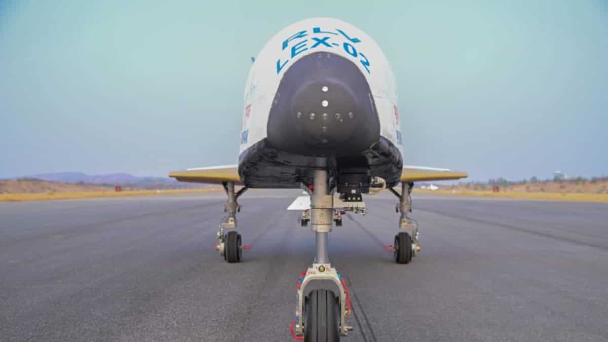 ISRO's autonomous spaceplane 'Pushpak' lands at 360 kmph, way more quicker than fighter jets