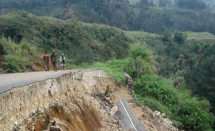 Papua New Guinea earthquake: Five killed, 1,000 houses damaged; rescue efforts underway
