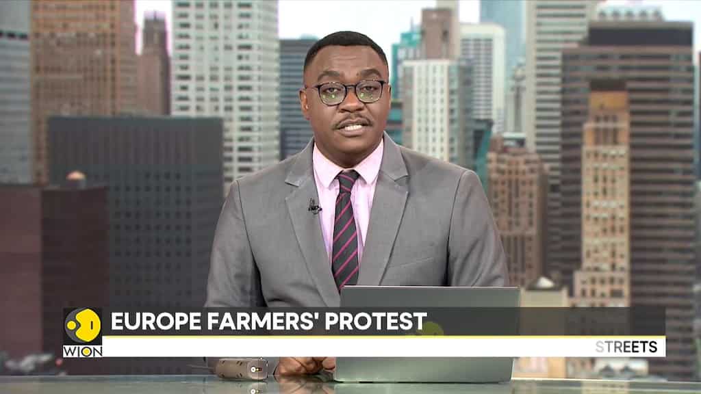 Farmers in tractors again block Brussels to protest EU policies