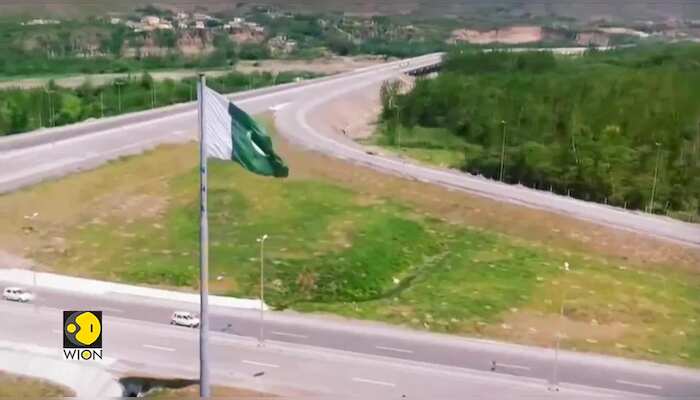 Six killed in suicide attack on Chinese engineers in Pakistan