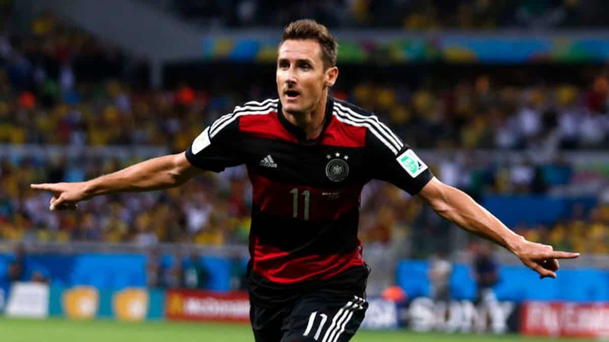 German legend Miroslav Klose opens up on quitting football, says flashiness took away the recognition German legend Miroslav Klose opens up on quitting football, says flashiness took away the recognition