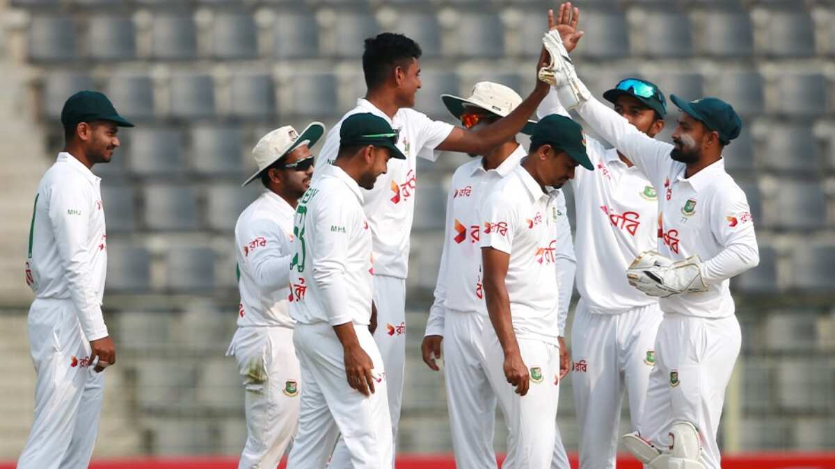 BAN v SL, 2nd Test, Day 1: Fans mock Bangladesh for taking hilarious DRS call - Watch