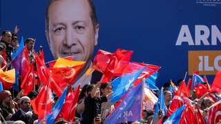 Voting ends in Turkey's high-stakes municipal elections, Erdogan's rival leads