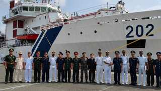 Indian Coast Guard ship Samudra Paheredar visits Ho Chi Minh City