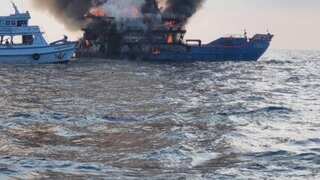 Thailand: Ferry passengers jump into sea to save their life from fire on board