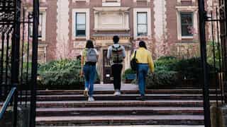 Chinese man diagnosed with delusional love disorder; 'all women in school like me'