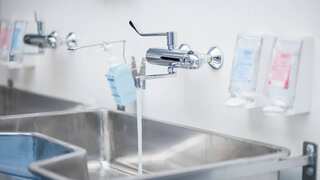 Hospital sinks spread drug-resistant superbugs, new study finds