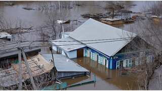 Russian city calls for mass evacuations due to rapidly rising flood waters