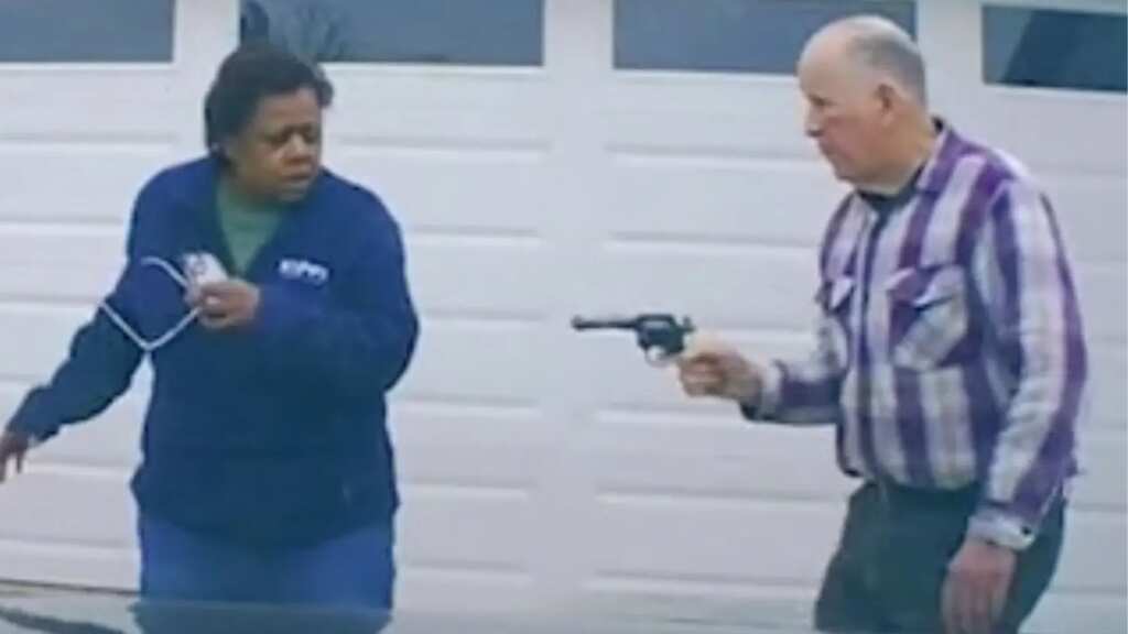 81-year-old scam victim killed Uber driver who had come to collect a package, video shows
